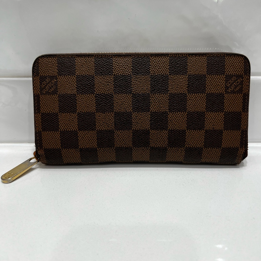 Louis Vuitton Damien Zippy Wallet